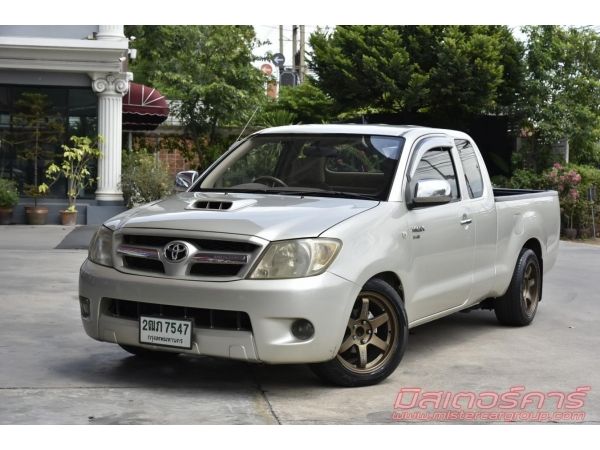 จัดไฟแนนซ์ได้เต็ม ฟรีดาวน์ แถมประกันภัย 2007 TOYOTA VIGO CAB 2.5 E